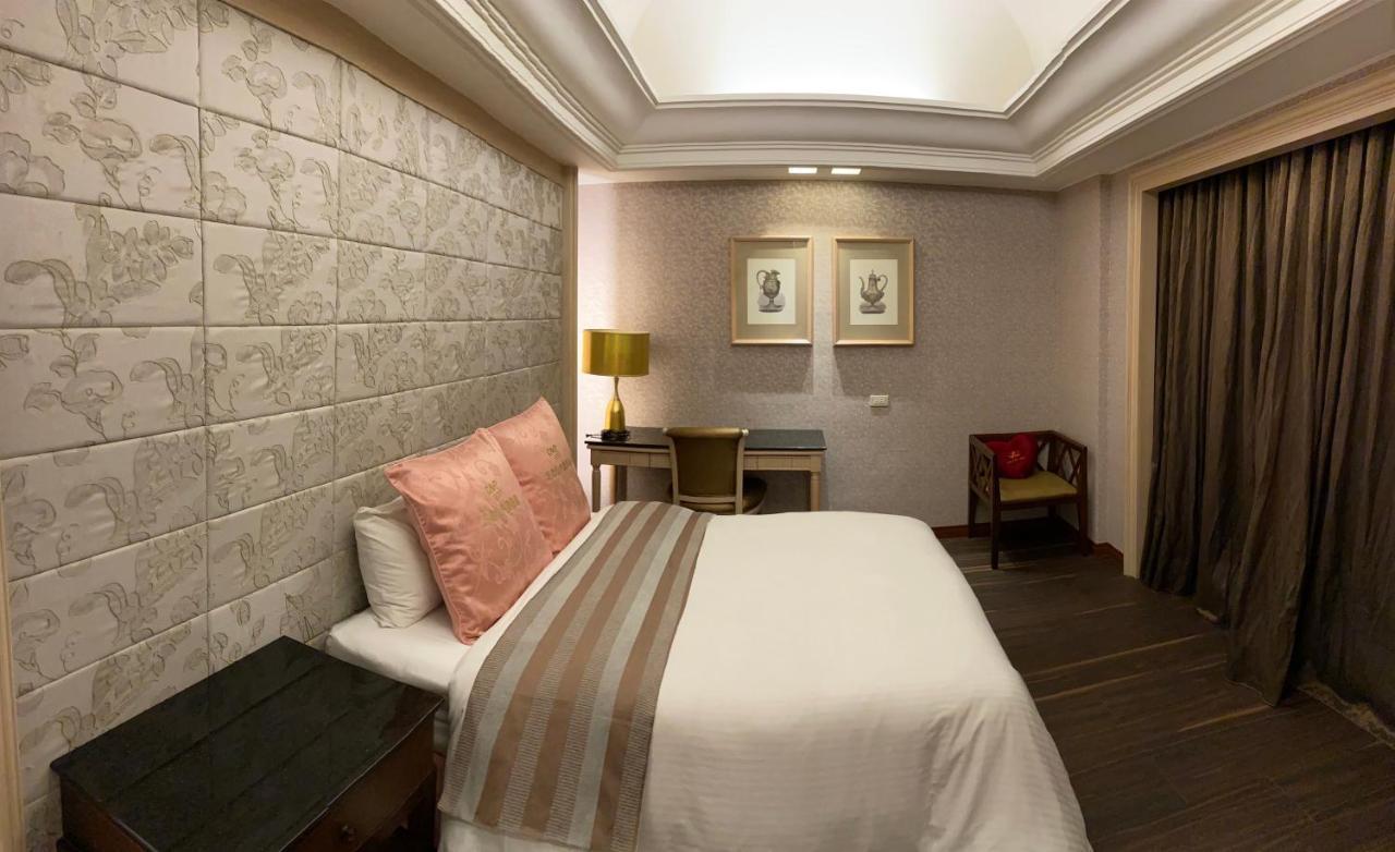 Zhi Baishan Motel Zhunan Exterior foto